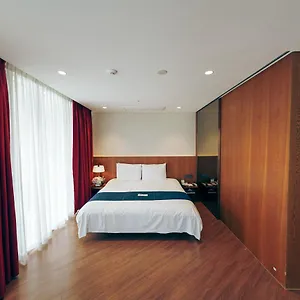 4* Hotel Sirius